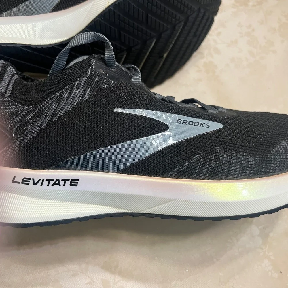 Brooks Levitate 4 Womens Running Shoes Black Grey 1203351B012 Size 7